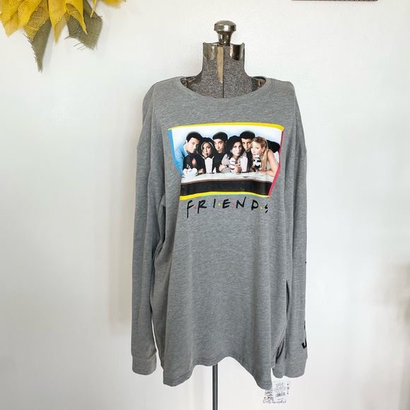 FRIENDS Tops - NWT Gray long sleeve XXL Friends crewneck t-shirt